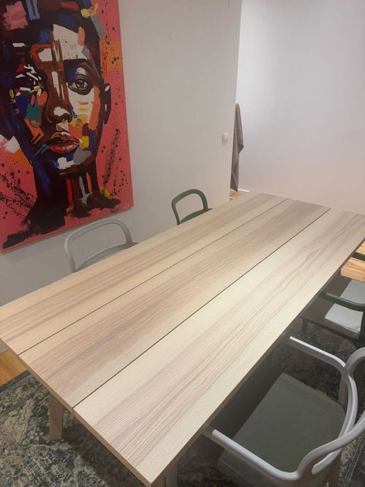 IKEA Ypperlig Mesa / Table