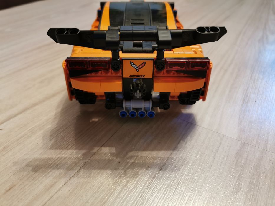 Lego technic 2 zestawy 42123 Mclaren Senna GTR + 42093 corvette ZR1
