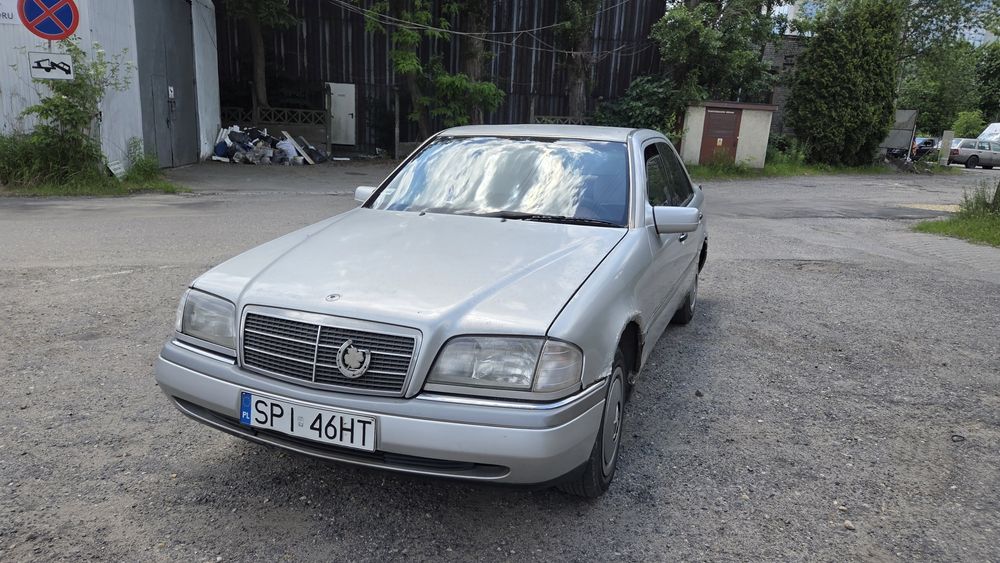 Mercedes W202 c200d