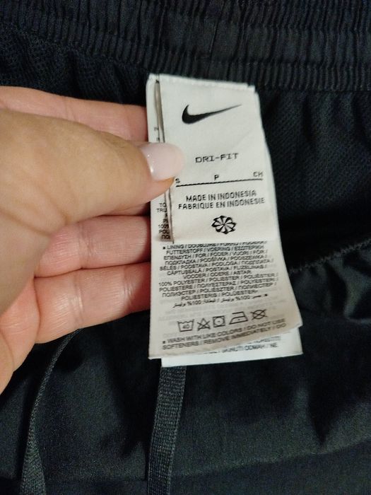 Spodnie dresowe męskie Nike rozmiar S stan idealny