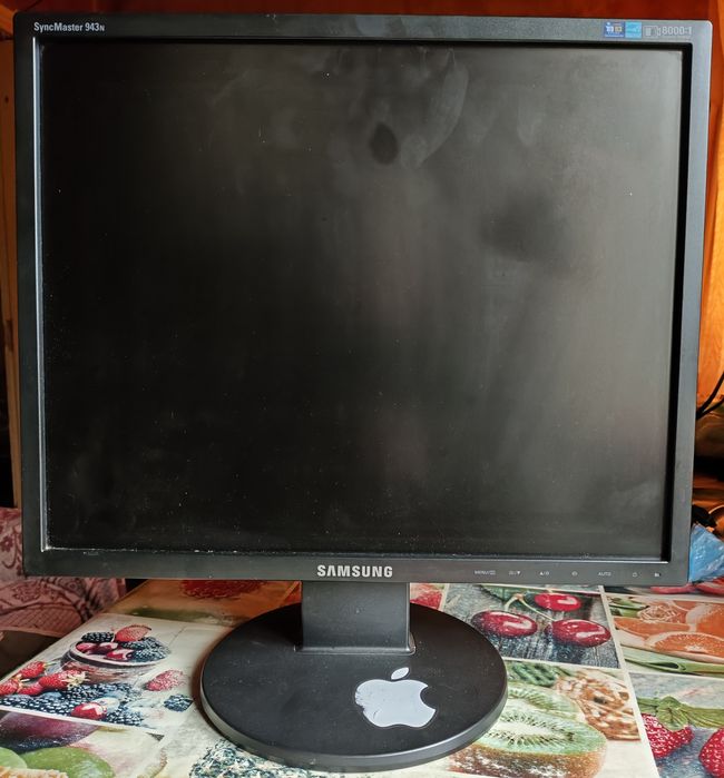 Монитор Samsung 943n
