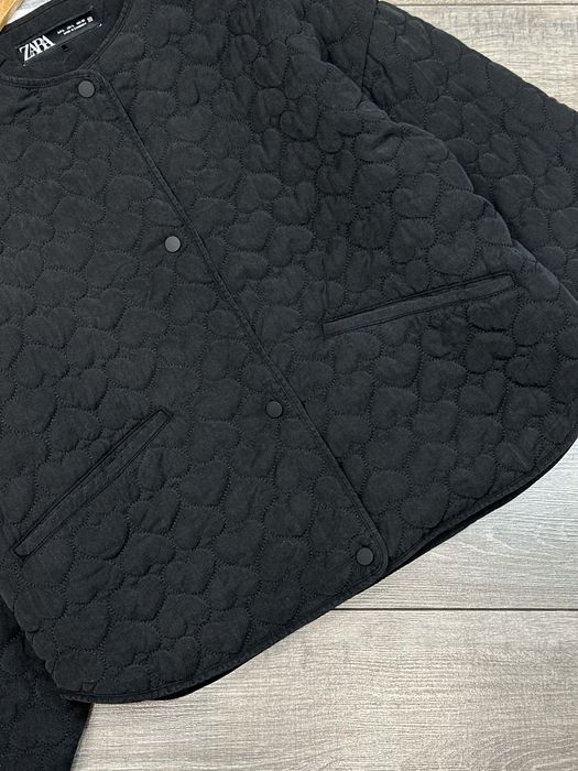 Стильний лайнер бомбер zara з нових колекцій