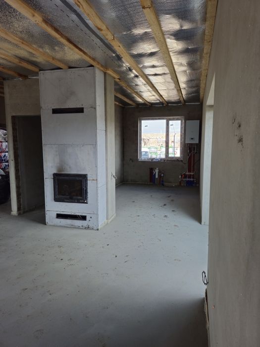 Будинок, дуплекс під чистовий ремонт із всіма комунікаціями