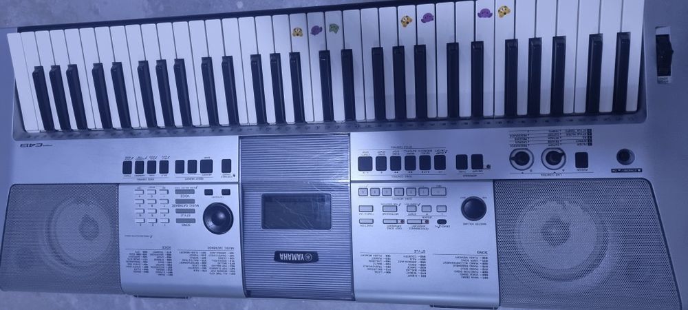Синтезатор YAMAHA E413