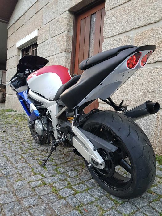 Yamaha R6 Carburadores