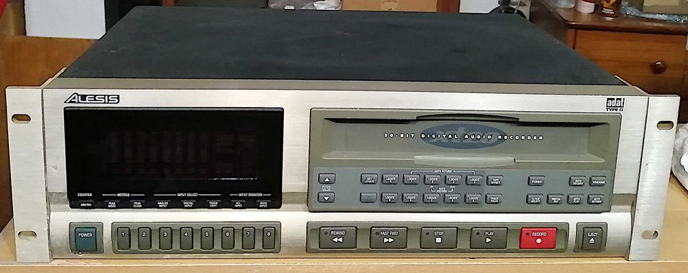 Alesis ADAT LX20 Type II 8-Track, 3 Units (24 Tracks) + BRC64584212634370120
