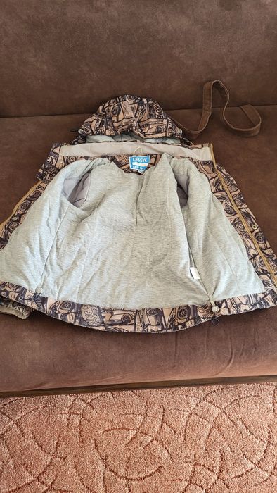 Куртка осінь 122см