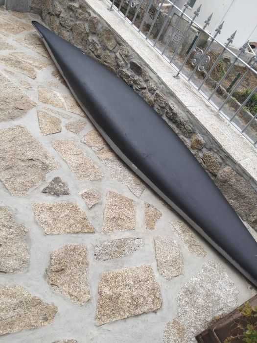 Canoa em fibra  em bom estado