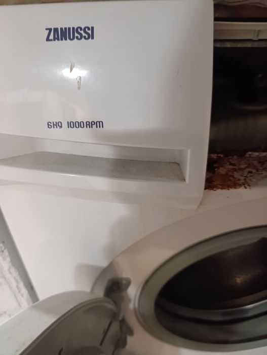 Пральна машина .ZWG1100M на запчастини