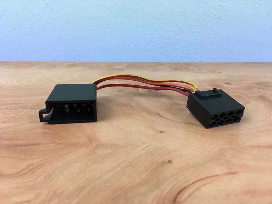 Cabo - adaptador para rádio de carro (novo)