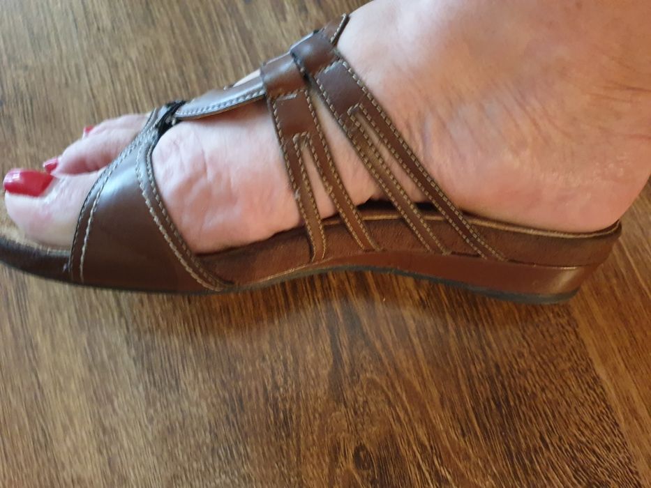 Sandałki rozmiar 38