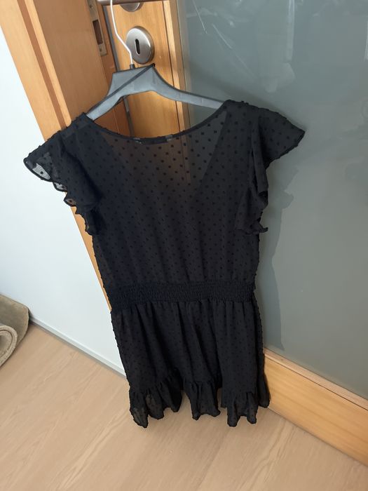 Vestido preto curto