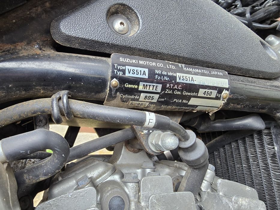 Motor Suzuki 800