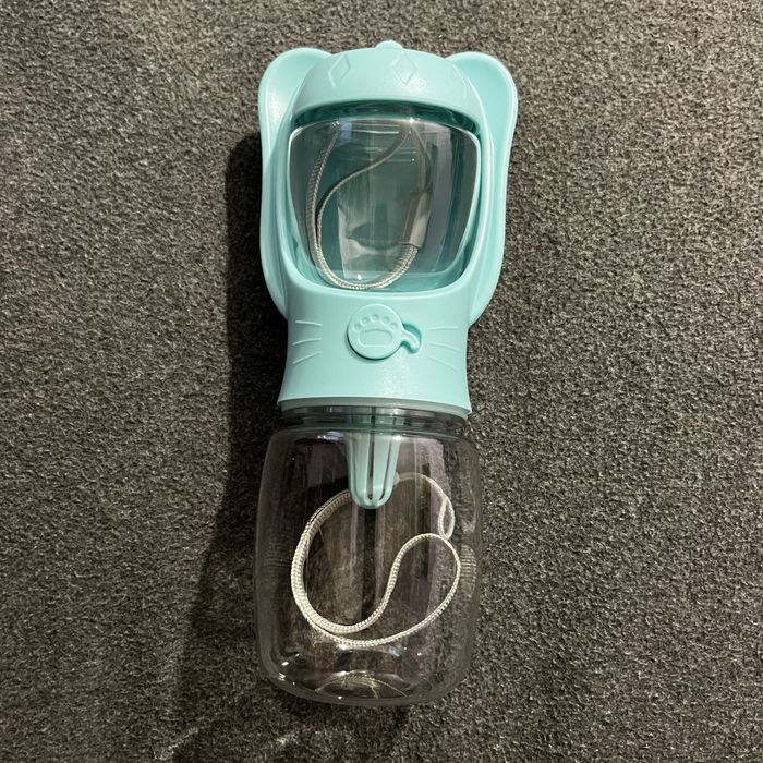 Пляшечка для води + контейнер для корму для тварин