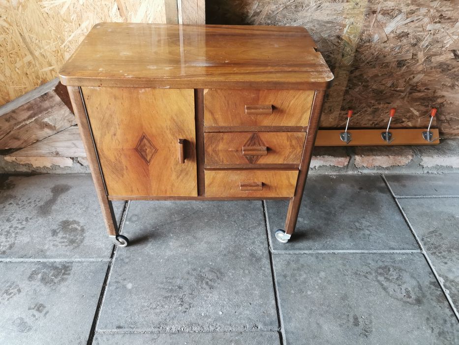 Szawka komoda na kółkach