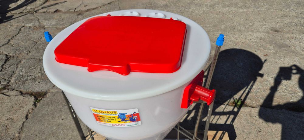 Tubomat dla tuczników nierdzewny Karmnik karmidło Paśnik Automat paszo