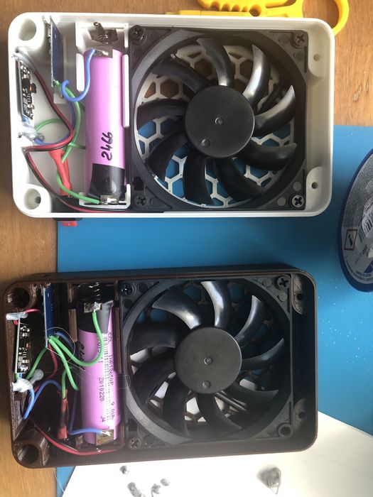 Витяжка - димовловлювач для паяння