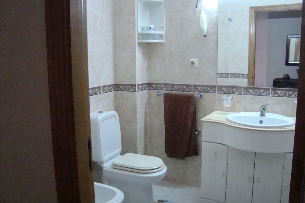 Apartamento T2 com garagem fechada