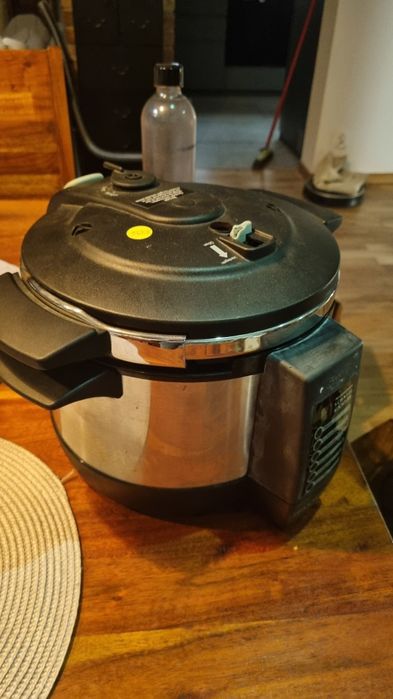 Elektryczny szybkowar