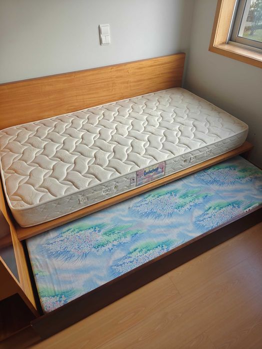 Cama estúdio 190x100 - 4 gavetas - transformável em cama de Casal