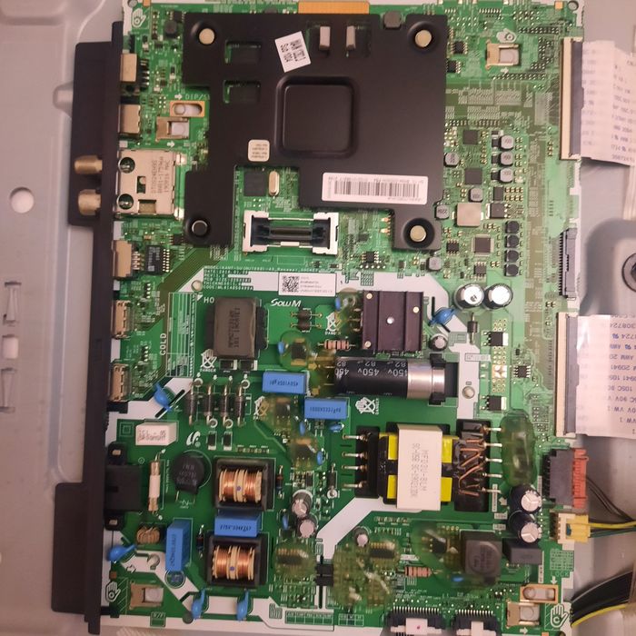 Пропоную ТВ: Samsung ue43nu7090.