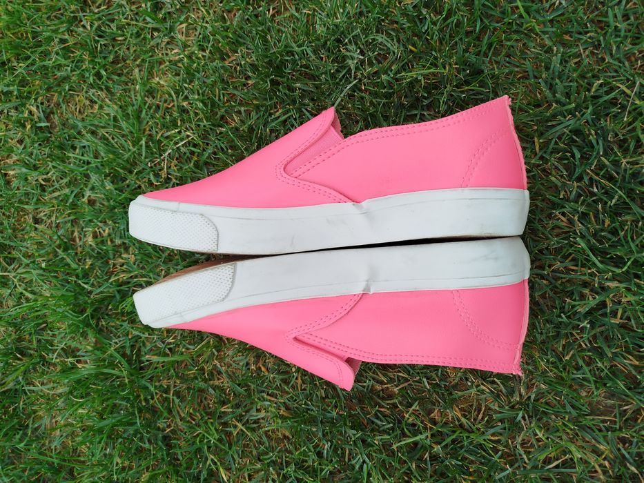 Buty 36 neonowe różowe ( 22cm)