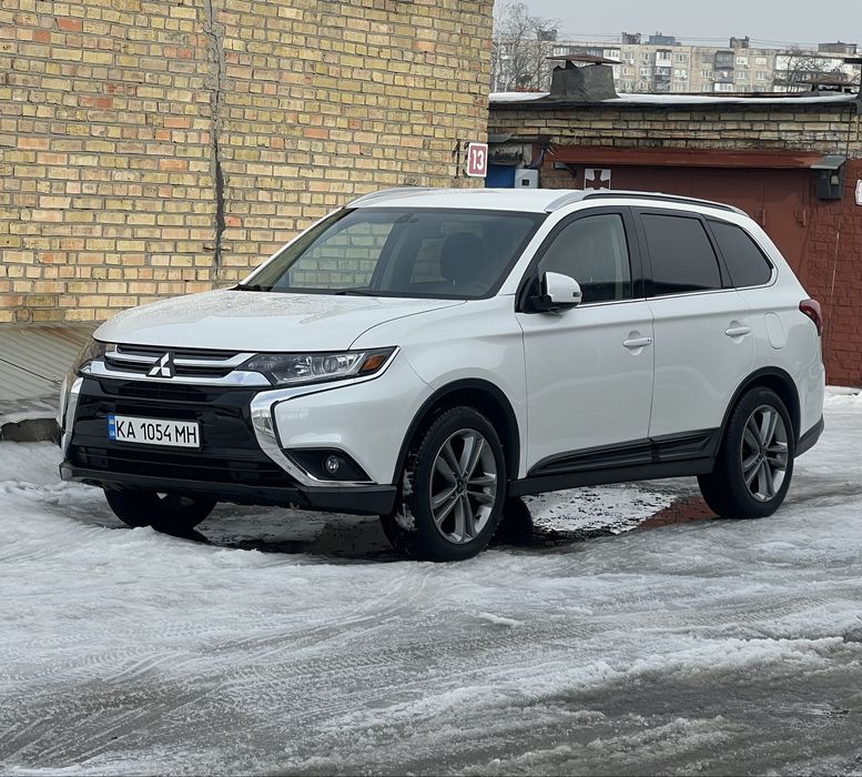 Mitsubishi outlander  (мітсубісі, аутлендер)