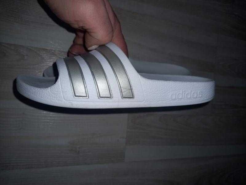 Шлепки    adidas