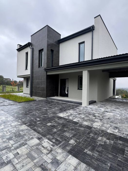 Продаж будику з надзвичайним краєвидом