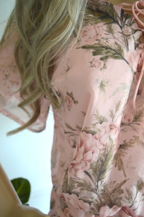 Nowa sukienka falbanki 40 kwiaty