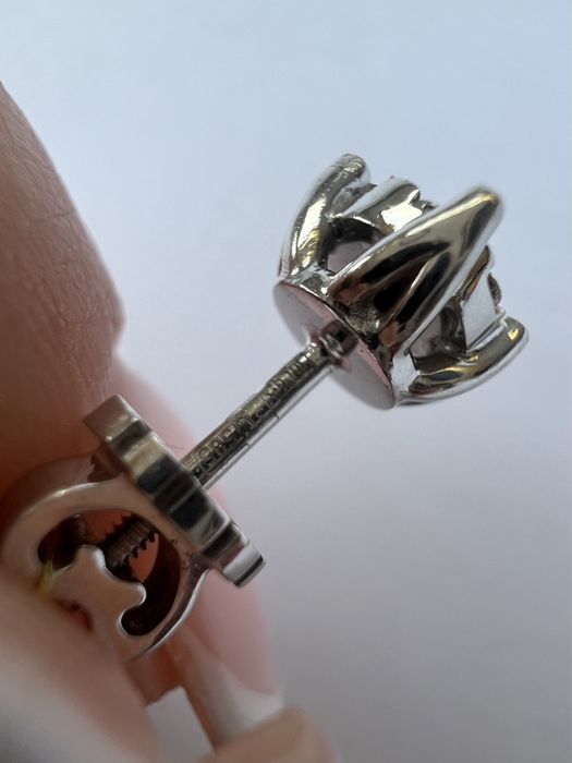 Золотые серьги пусеты с бриллиантами белое золото 585 проба