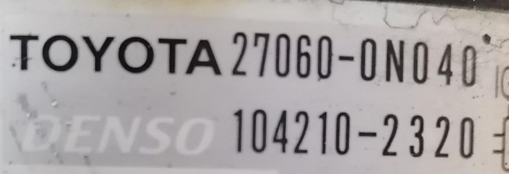 Alternador Toyota IQ 1.0 de 2010 referência 27060-0N040.