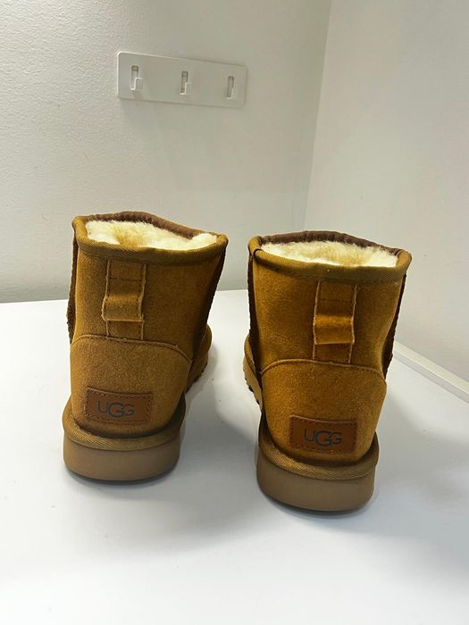 Botas UGG NOVAS sem uso