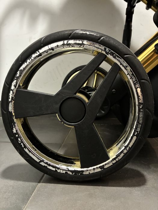 Wózek dziecięcy Junama Gold 3w1 z bazą isofix