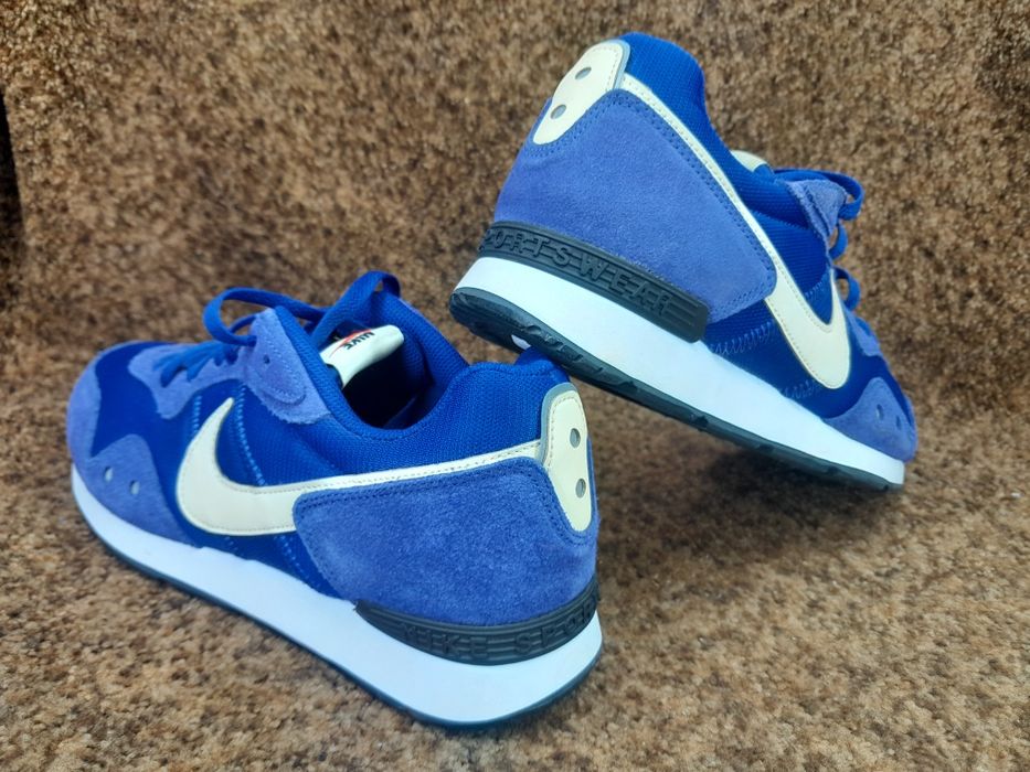 Кросівки шкіра Nike Venture Runner 43 розмір.