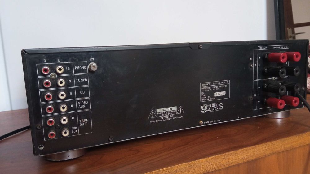 Wzmacniacz Sony F110