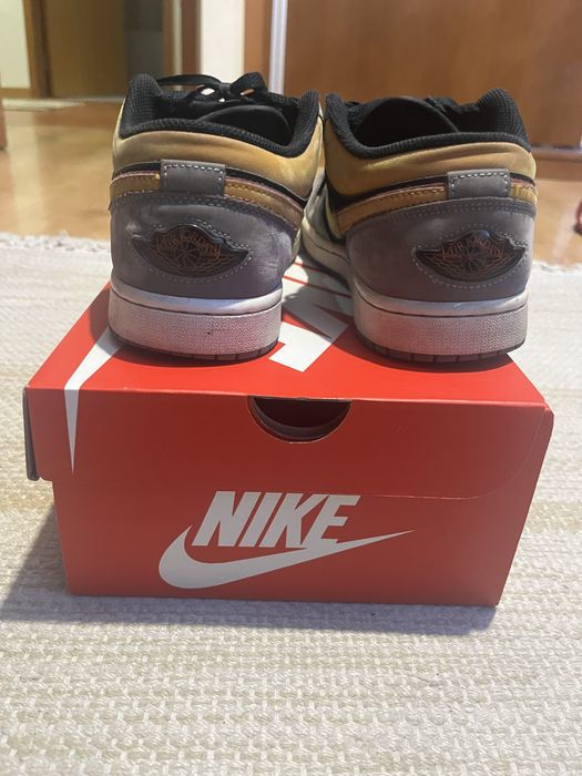 Nike Air Jordan 1 Low SE Vivid Orange (EUR 42 / US 8.5)