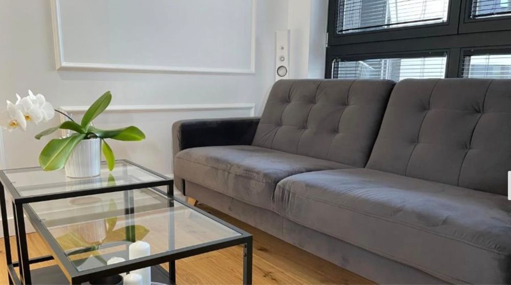 Sofa rozkładana z pojemnikiem