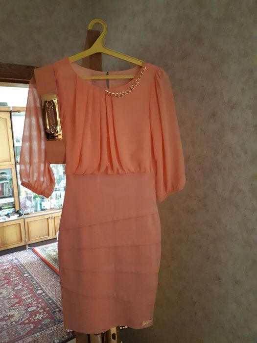 Платье женское 44 размера