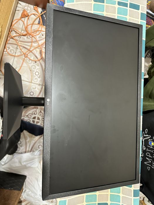 Монитор LG 24EA430V-B.