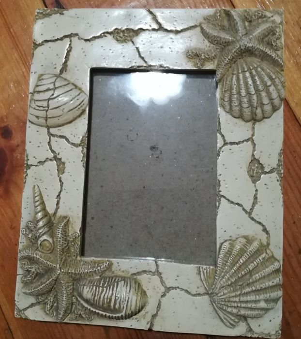 Ramka w ozdobne muszle
