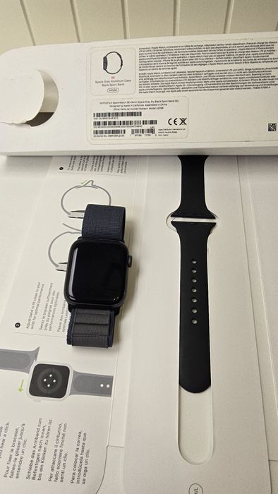 Apple watch SE 44mm cellular