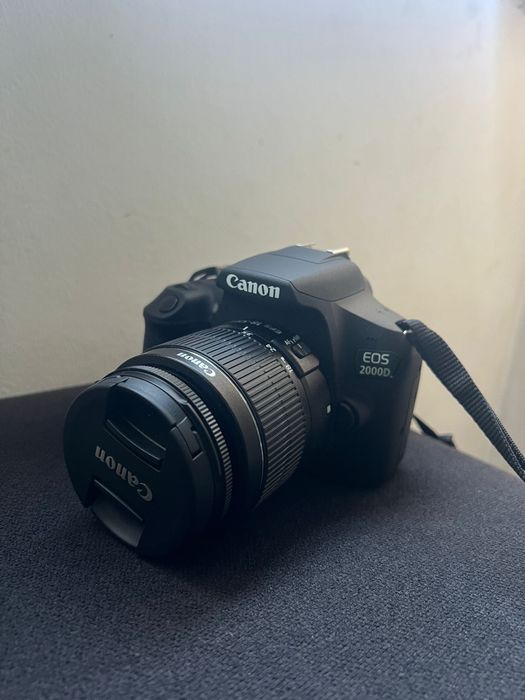 Camara Fotográfica Canon 2000D