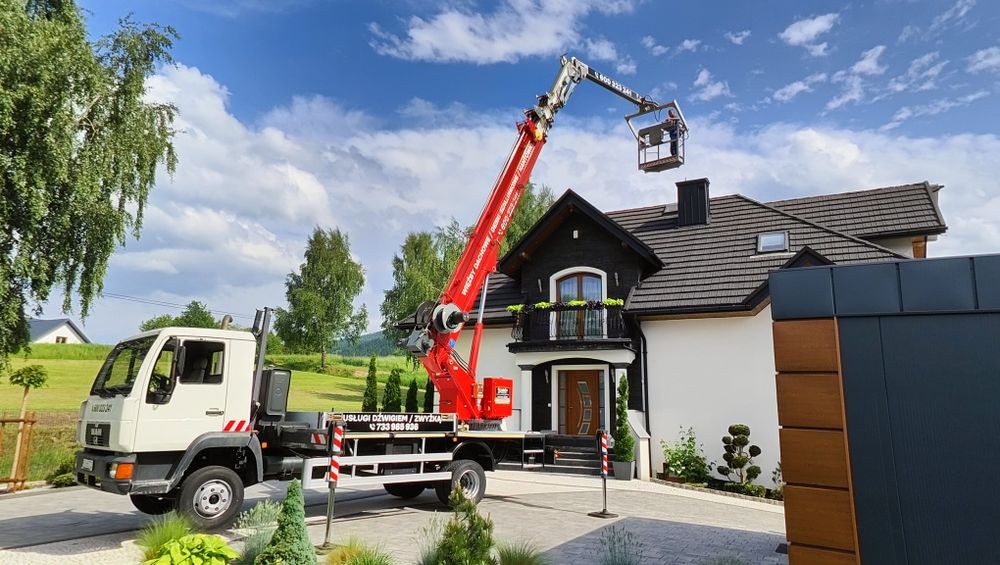 Dźwig dekarski 32m plus zwyżka, chwytak do dachówki, stół polaciowy