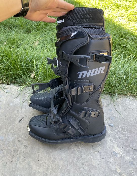 Нові Ендуро Мотоботи ботинки Thor Blitz XP MX мотоботы