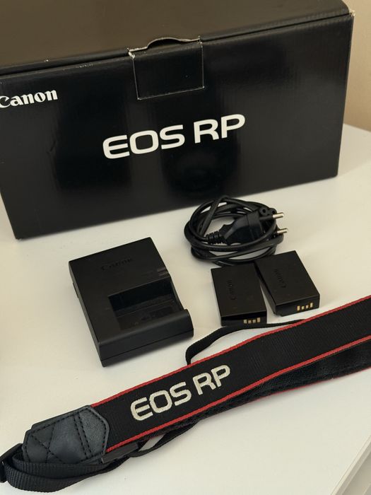 Фотоапарат Canon eos rp