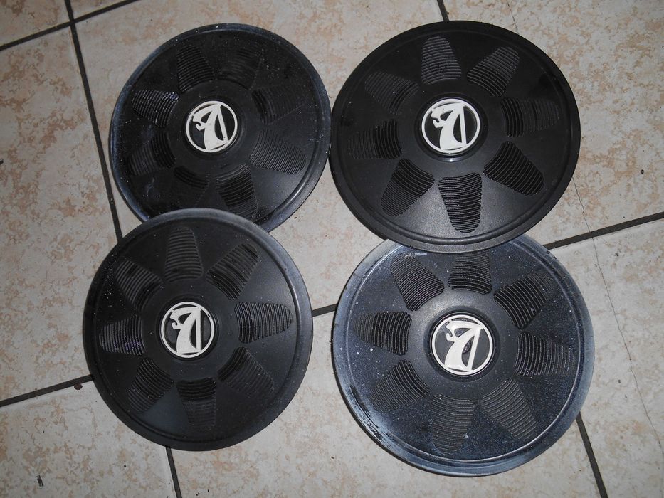 колпаки на колеса авто