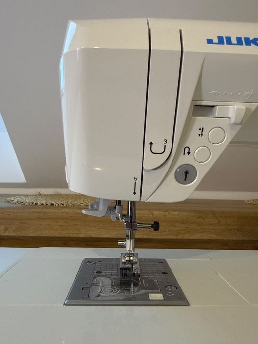 Maszyna Juki HZL120
