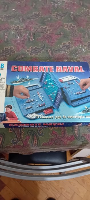 Combate naval jogo tabuleiro