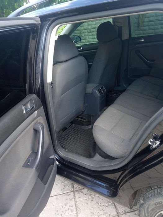 Продам  Volkswagen  Golf 5  2009